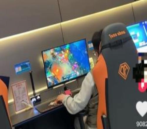 瓦學弟攤上事了！調侃LOL玩家像是"清朝人"，評論區慘遭爆破