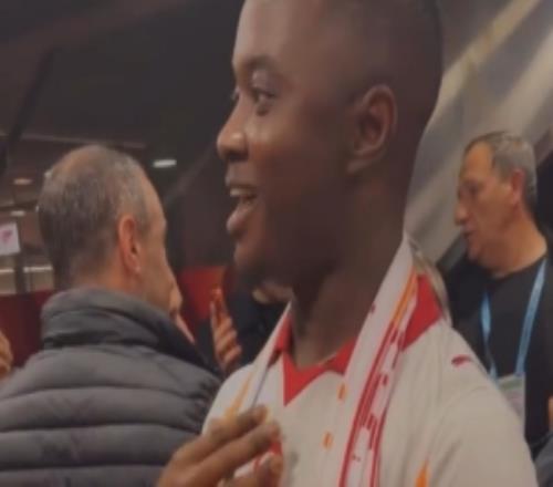 阿森納球迷調(diào)侃薩內(nèi)：你能打電話給瓜帥，讓阿森納贏得聯(lián)賽嗎