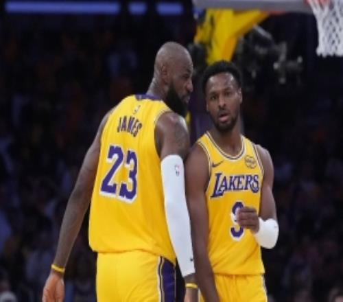 上陣父子兵！詹姆斯和布朗尼今天都只進了兩個球