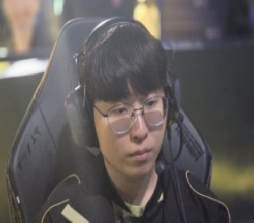 kiin：賽后花在BP上的時間比游戲內(nèi)復(fù)盤更多但運營我們太離譜了