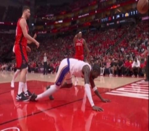 你又開始了！火箭反擊2打1&申京不攻再傳失誤申京還推艾頓犯規