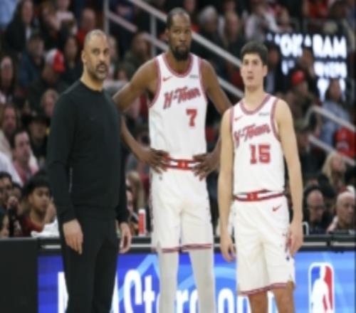 鍵盤俠不被橫掃&火箭原班人馬再戰一年！詹姆斯31領先時間老人