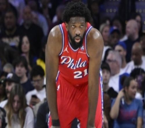 還相信過程嗎恩比德生涯至今最佳戰(zhàn)績僅帶76人來到季后賽次輪