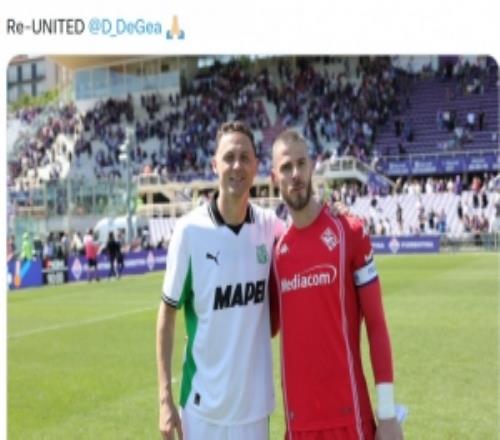 老友重聚！薩索洛客場戰(zhàn)平佛羅倫薩，馬蒂奇曬和德赫亞合照