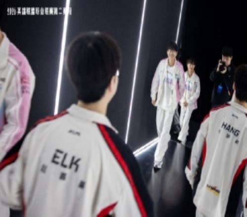 LPL分享WBG賽后返圖：篤行不輟，道阻且長