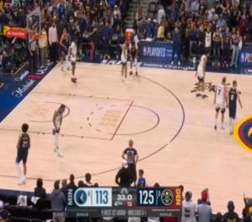 笑死！約基奇還剩30多秒不打了假裝給對手還被搶個爭球失誤+1