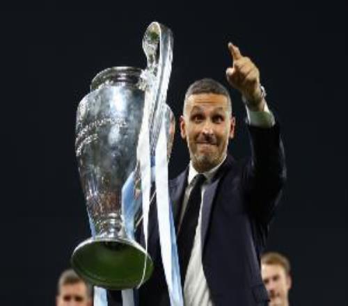 曼晚：曼城主席穆巴拉克親自介入票價討論，確保下賽季票價不變