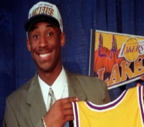 迪瓦茨：剛得知被交易換科比時(shí)很震驚但我為得到科比愿交易整隊(duì)