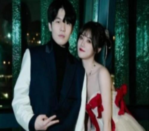 想想怎么回應(yīng)小鈺凌晨3點(diǎn)微博上線查看Rookie女友動(dòng)態(tài)