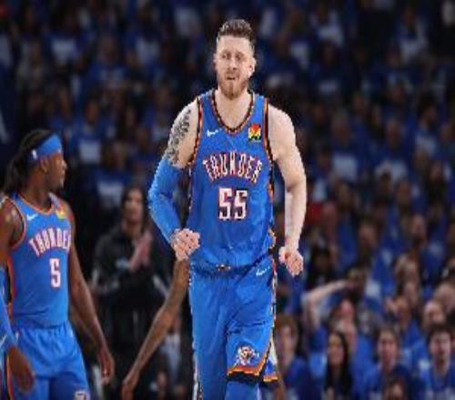 你這一環(huán)缺不了！哈滕砍下18分12板3助&搶7前場(chǎng)板罰球9中8