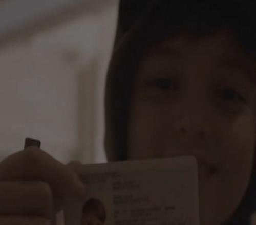 特別的緣分！內(nèi)馬爾與同名小球迷合影并簽名