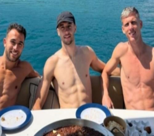 世體：奧爾莫、霍安加西亞和埃里克加西亞一同出海享受假期