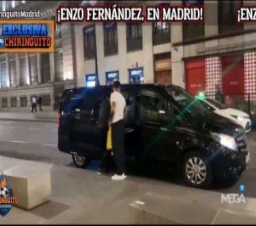 西班牙六台记者不断追问恩佐是否喜欢马德里，球员保持沉默