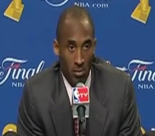 不驕不躁！莫斯利cue科比名言：工作還沒完成31領先但僅此而已