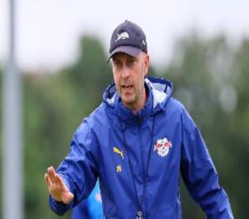 记者：莱比锡计划让奥勒维尔纳继续执教，赛季结束后讨论续约