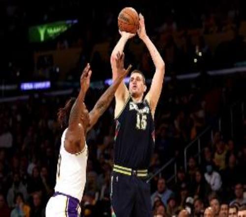 追夢：戈貝爾這類中鋒確實讓約基奇頭疼湖人20年就是這么贏的