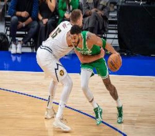 20年至今季后賽總得分：塔圖姆2110分第1約基奇2東契奇5巴特勒7