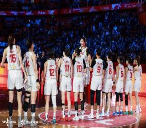 體壇周報(bào)：女籃世界杯中國(guó)和美國(guó)同組小組末戰(zhàn)決定八強(qiáng)命運(yùn)