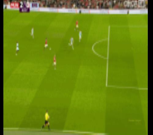 B費(fèi)在曼聯(lián)連續(xù)7場(chǎng)英超參與進(jìn)球，成為自1213賽季范佩西后首人