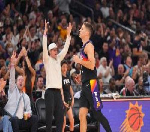 外線雙炮手！吉萊斯皮上半場(chǎng)6中6砍17分格雷森阿倫4中4砍12分