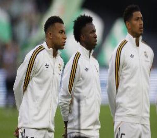 記者：皇馬歐冠出局后更衣室氣氛沉悶，球員訓(xùn)練強(qiáng)度不同發(fā)生摩擦