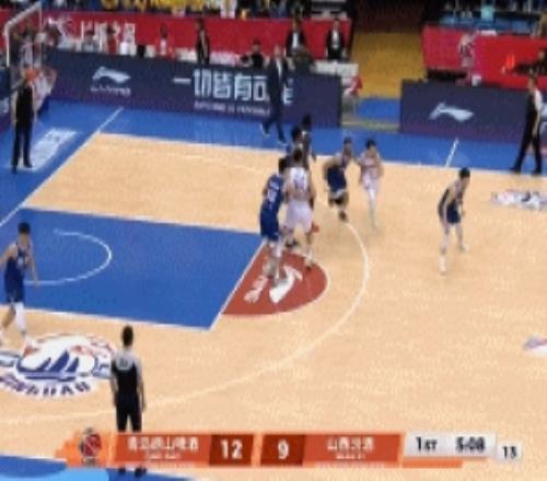 塞拉斯愛將！戴申尼克斯低級失誤米奇搶斷反擊暴扣打停山西