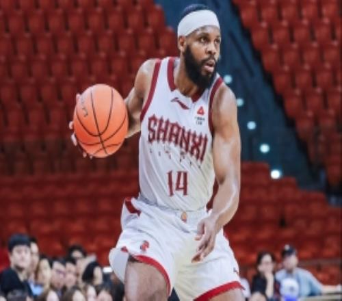 記者：米奇體力枯竭王奕博傳球失誤奈特靠個(gè)人能力幫助山西取勝