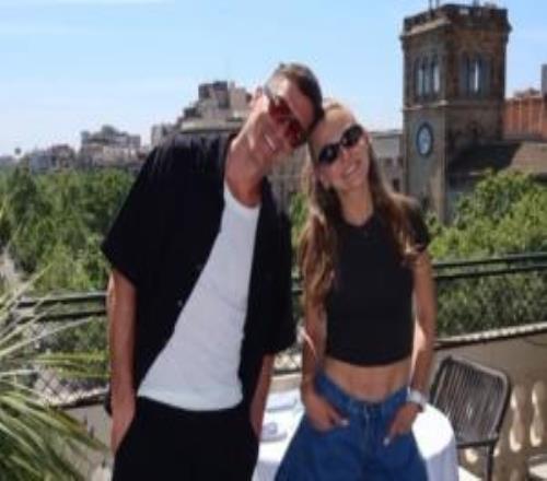 萊萬夫婦曬健康餐照片并表達忠心：巴薩萬歲！