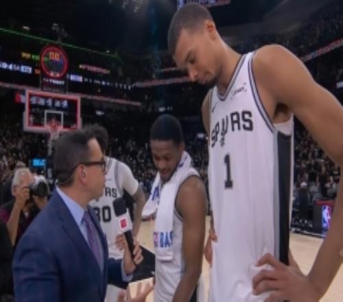 【完整版】文班：?？怂固媪烁？怂梗何陌嗫膳c庫(kù)里相提并論