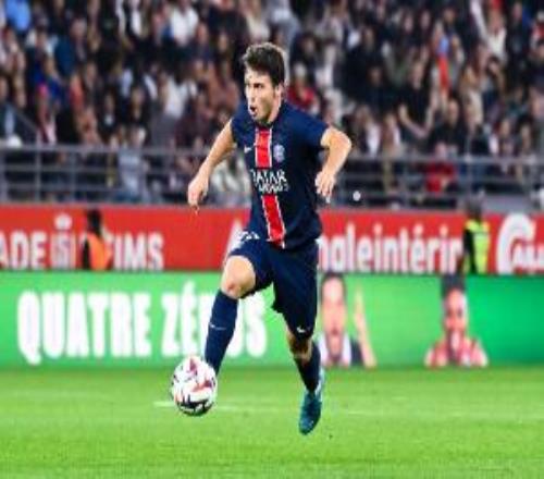 巴黎在最近14場有若昂內(nèi)維斯首發(fā)的歐冠保持不敗，取得11勝3平