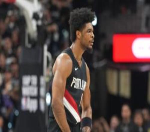 還有希望！亨德森常規(guī)賽場均14.2分&季后賽場均15分單場拿過31分