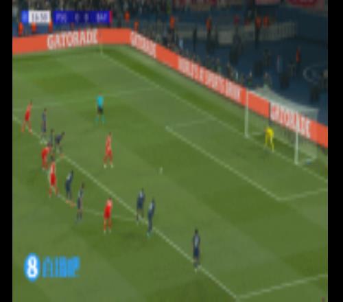 迪亚斯被帕乔放倒造点，凯恩点射命中！拜仁10领先巴黎