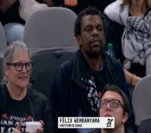 如來神掌！文班從天而降大帽扇飛阿夫迪亞上籃父親也驚出表情包