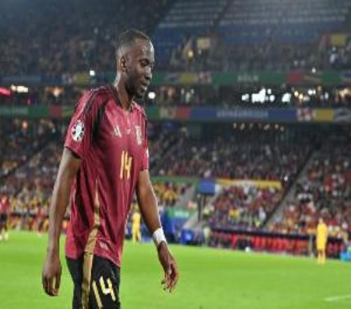 葡媒：本菲卡前鋒上輪被換下時(shí)和穆帥爭執(zhí)，本周二訓(xùn)練前已經(jīng)道歉