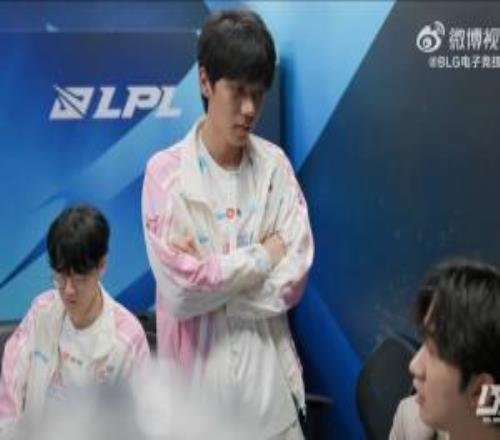 Daeny復(fù)盤急到說中文：我們優(yōu)勢(shì)嗎我們劣勢(shì)為什么要打呢