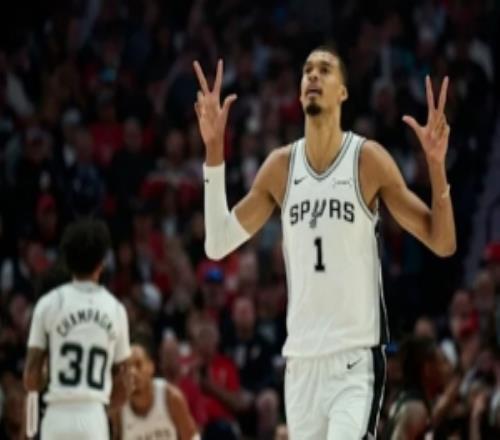 馬刺4比1開拓者：甚至讓文班練兵