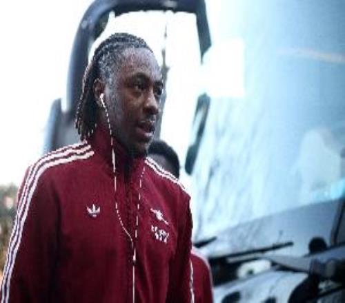 費(fèi)迪南德：讓埃澤放開手腳，他有能力帶領(lǐng)阿森納奪冠