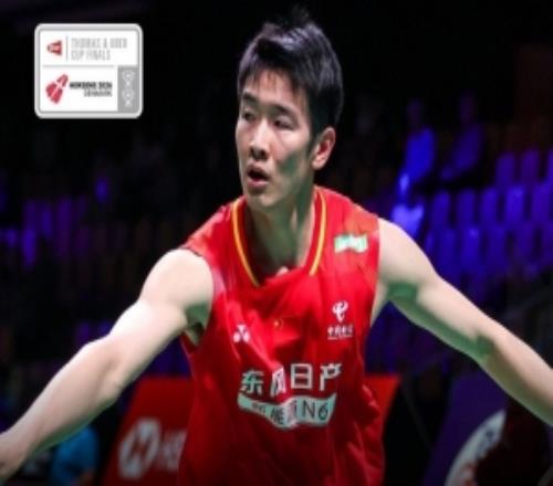 中國(guó)隊(duì)先下一城！湯尤杯小組賽：李詩(shī)灃21戰(zhàn)勝拉克什亞