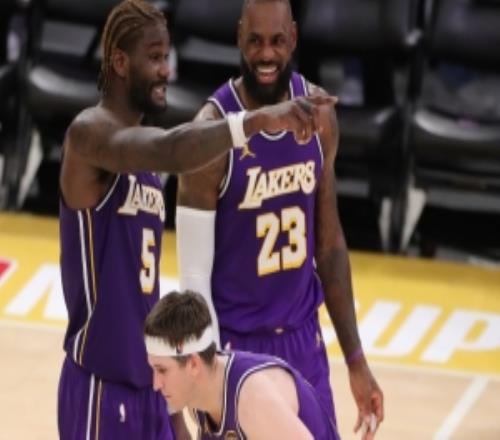 艾頓：看到里夫斯復出非常開心我知道他為此付出了多少努力