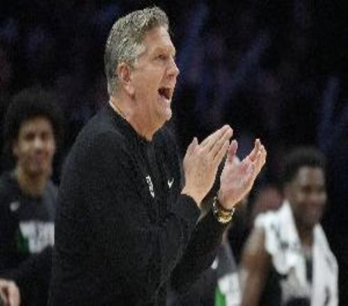 芬奇：今天的錄像分析對(duì)隊(duì)員們很有啟發(fā)都明白了之前出現(xiàn)的問題