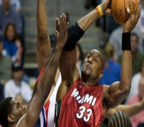 隊(duì)記：球隊(duì)名宿阿隆佐莫寧將代表熱火出席樂透抽簽儀式