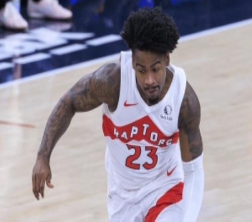 最后斷電了！謝德15中7砍18分7助追分時(shí)刻空位三分連續(xù)打鐵