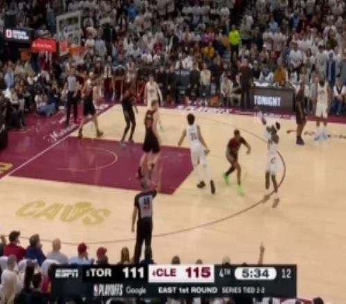 日耳曼黑旋風(fēng)！施羅德內(nèi)外開花連得7分助騎士逐漸占據(jù)場上主動(dòng)