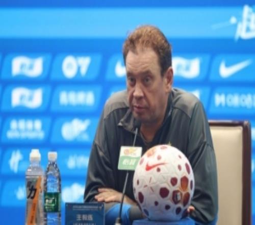 斯盧茨基：我們面對的是目前榜首球隊，比賽的重要性不言而喻
