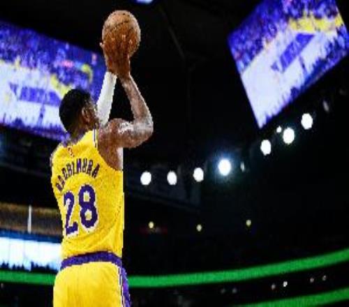 投籃還是穩(wěn)的！八村塁7中3得7分3板正負(fù)值+3首發(fā)唯一正值