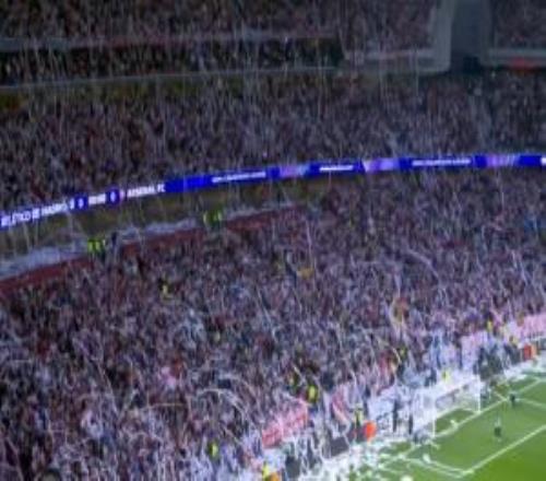 营造氛围！马竞球迷全场狂撒卷纸，满地都是