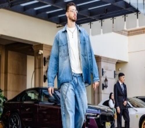 沒有退路！火箭眾將今日穿搭：申京牛仔套裝伊森黑色皮衣?lián)屟? />
<div   id=