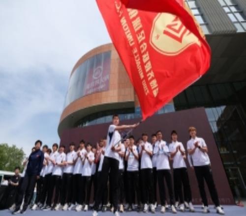 淄博隊主帥回應(yīng)有34家贊助：以體量較小贊助為主，金額1萬3萬