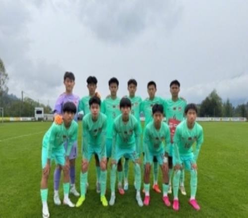 中國U15男足vs羅馬尼亞U15男足首發(fā)：沙明領(lǐng)銜，張宸碩登場