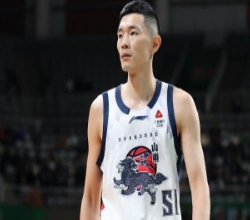 最穩(wěn)一環(huán)！陳林堅出戰(zhàn)32分鐘8中5&三分6中3貢獻13分